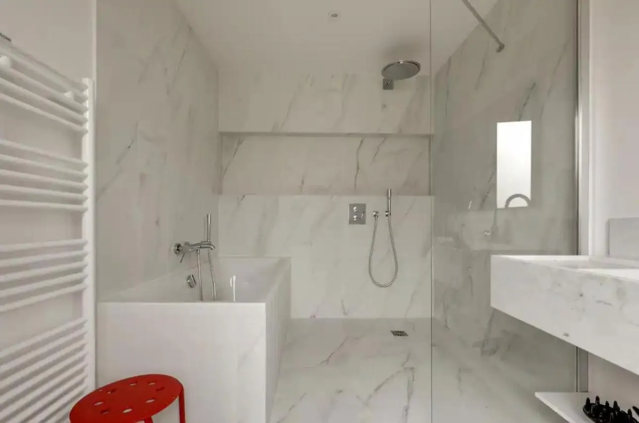 Spacious Apartment - 4B-8P - Sentier Paris 0*,  France